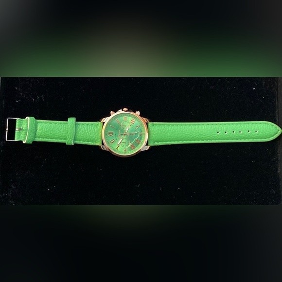 NEW Lot of Watches -Three - Picture 4 of 5